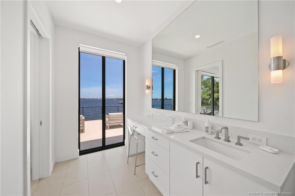 2834 SW Rivers End Way, Palm City, FL 34990 Photo