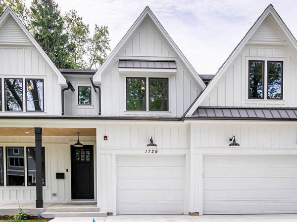 316 Hemlock Lane, Naperville, IL 60540