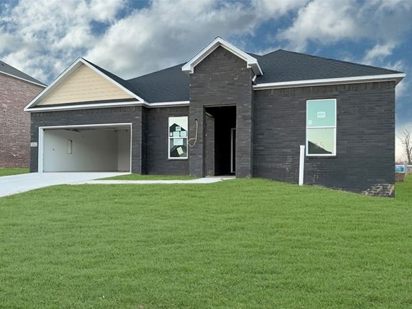 5376 Nicolas Avenue, Springdale, AR 72762