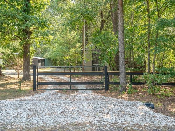 121 CR 2201, Hooks, TX 75561