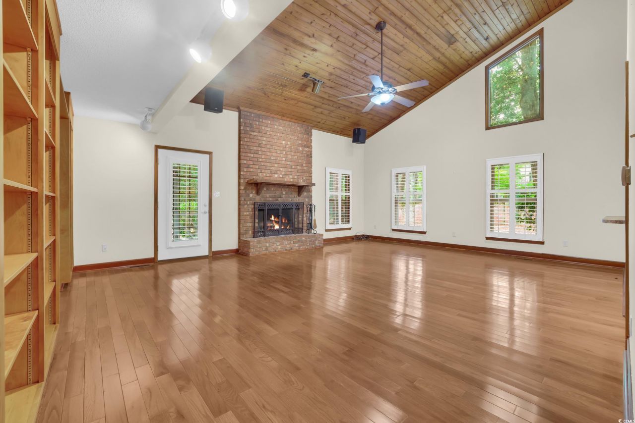 841 Old Bridge Rd. Photo 10