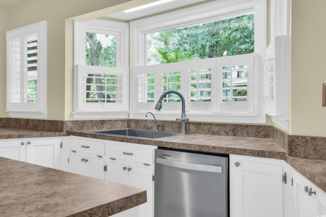 841 Old Bridge Rd. Photo 6