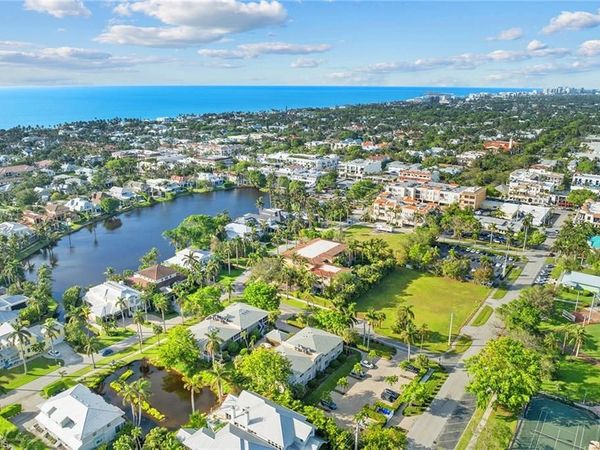 604 7th AVE S, Unit A-604, NAPLES, FL 34102