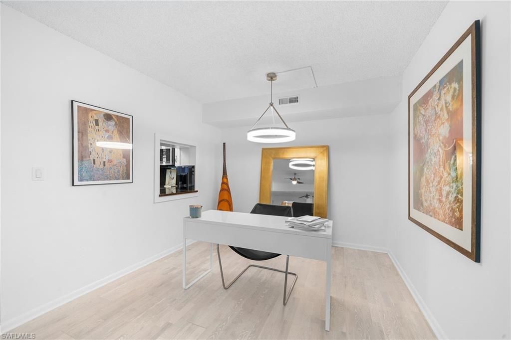 604 7th Ave S, Unit A-604, Naples, FL 34102 Photo