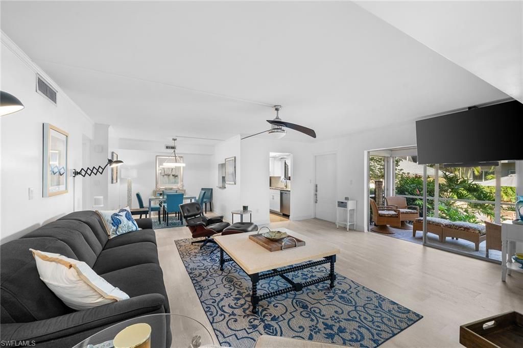 604 7th Ave S, Unit A-604, Naples, FL 34102 Photo