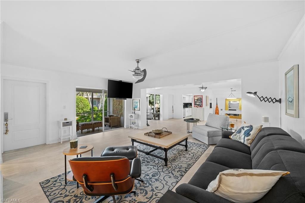 604 7th Ave S, Unit A-604, Naples, FL 34102 Photo