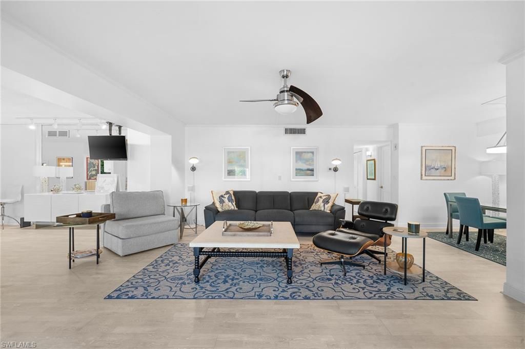 604 7th Ave S, Unit A-604, Naples, FL 34102 Photo