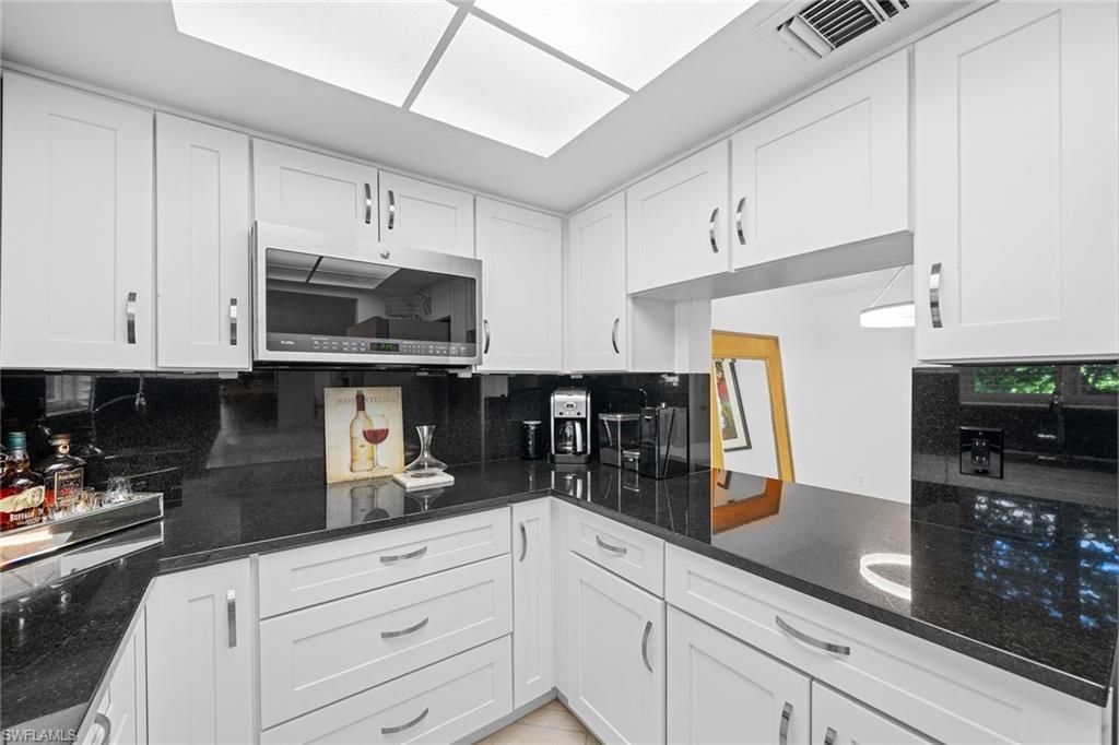 604 7th Ave S, Unit A-604, Naples, FL 34102 Photo