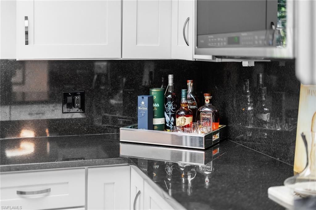 604 7th Ave S, Unit A-604, Naples, FL 34102 Photo