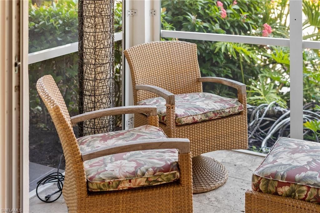 604 7th Ave S, Unit A-604, Naples, FL 34102 Photo