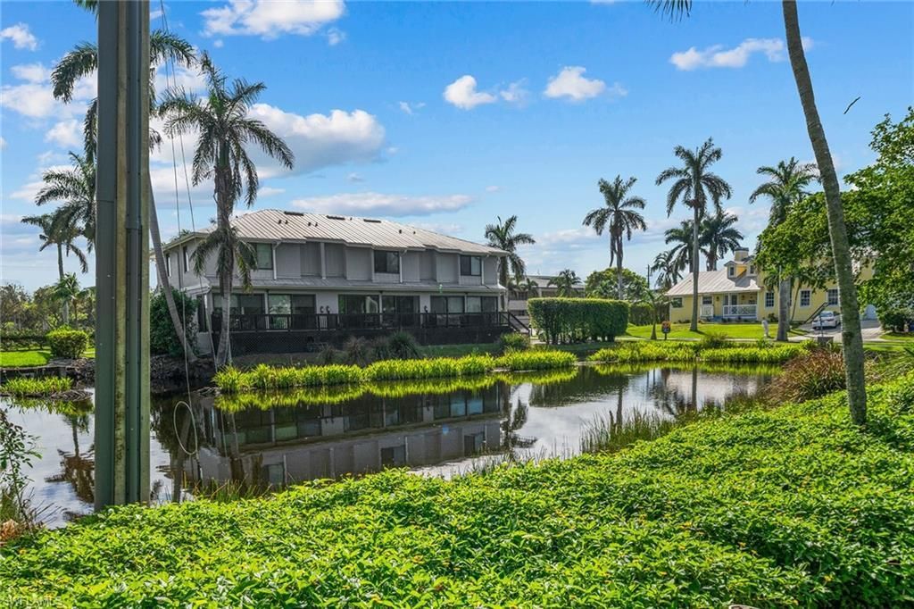 604 7th Ave S, Unit A-604, Naples, FL 34102 Photo