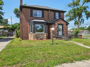 19211 Birwood Street, Detroit, MI 48221