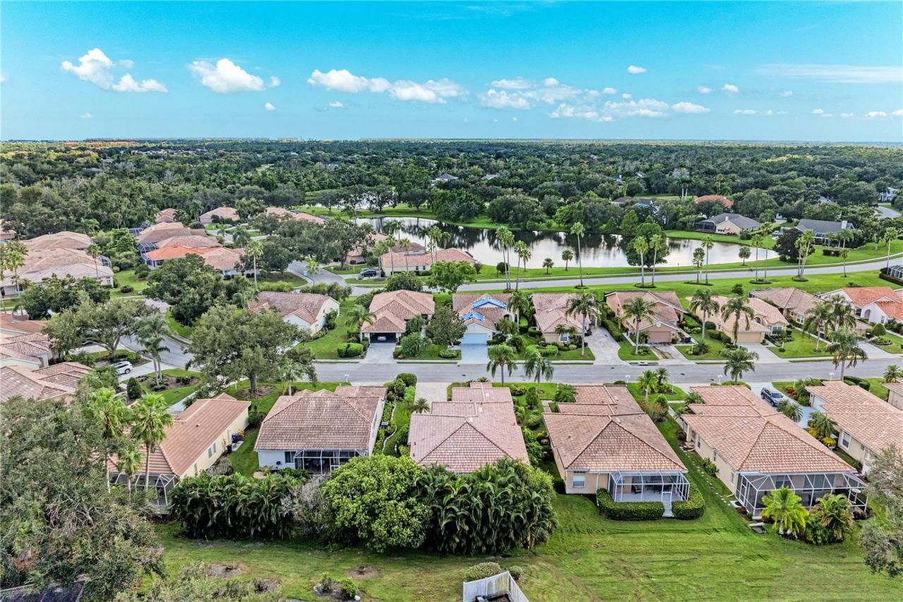 6622 Oakbrooke Circle, Bradenton, FL 34202 Photo