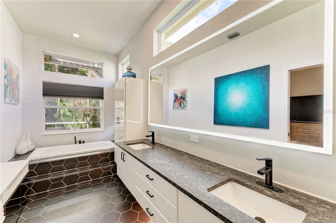 6622 Oakbrooke Circle, Bradenton, FL 34202 Photo