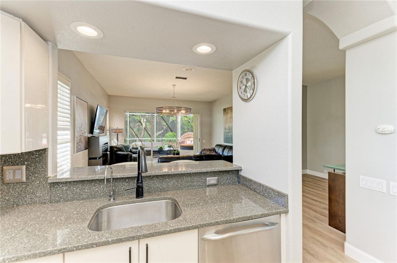 6622 Oakbrooke Circle, Bradenton, FL 34202 Photo