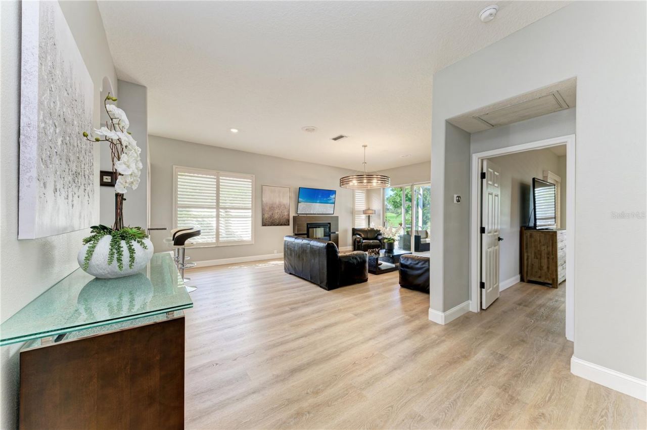 6622 Oakbrooke Circle, Bradenton, FL 34202 Photo