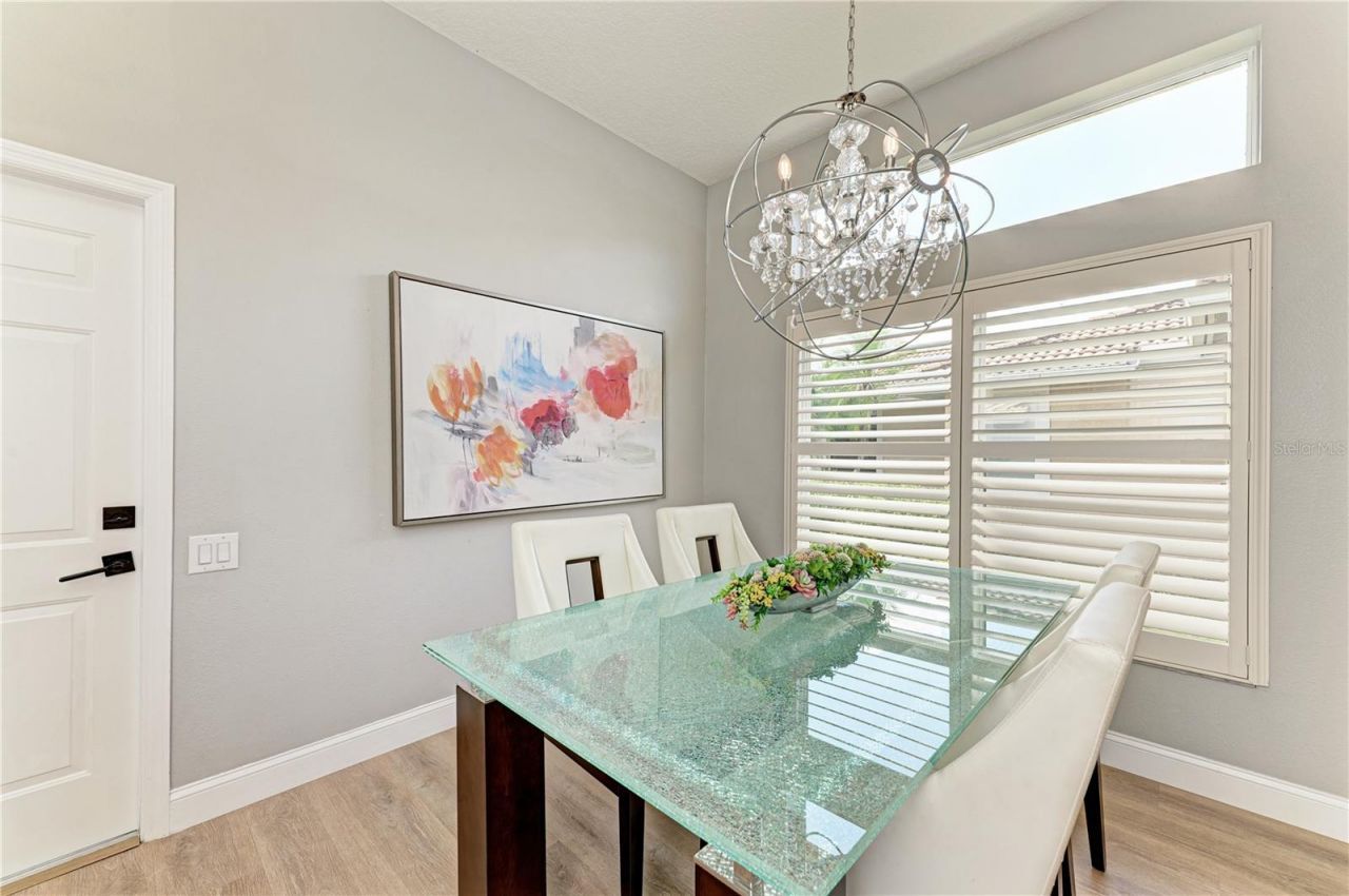 6622 Oakbrooke Circle, Bradenton, FL 34202 Photo