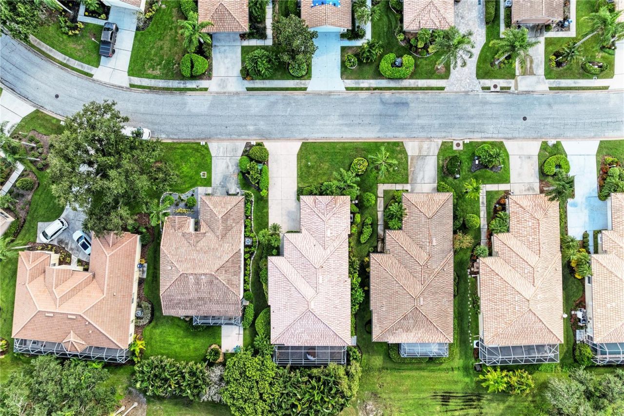 6622 Oakbrooke Circle, Bradenton, FL 34202 Photo
