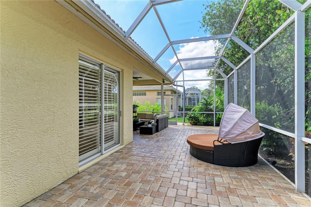 6622 Oakbrooke Circle, Bradenton, FL 34202 Photo