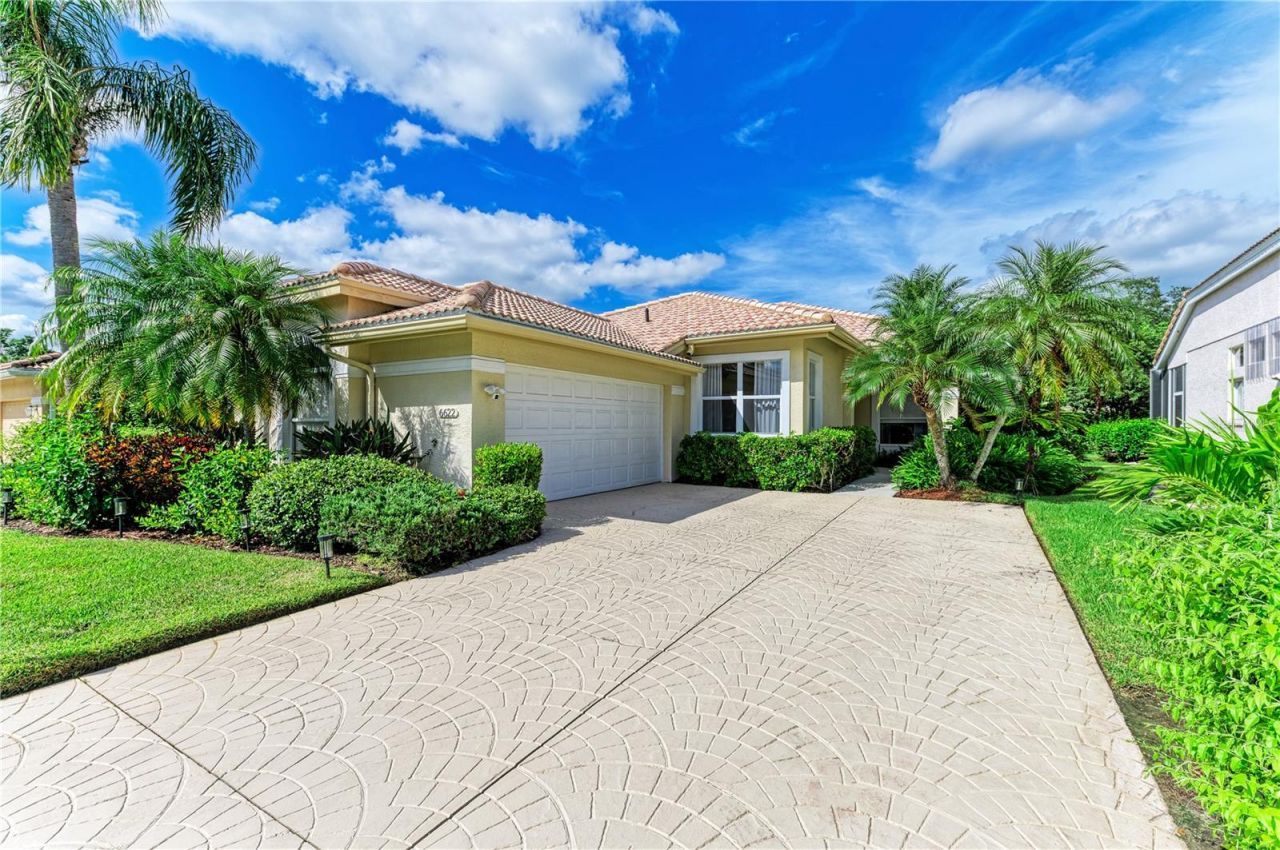 6622 Oakbrooke Circle, Bradenton, FL 34202 Photo