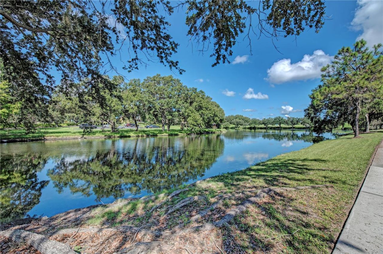 6622 Oakbrooke Circle, Bradenton, FL 34202 Photo