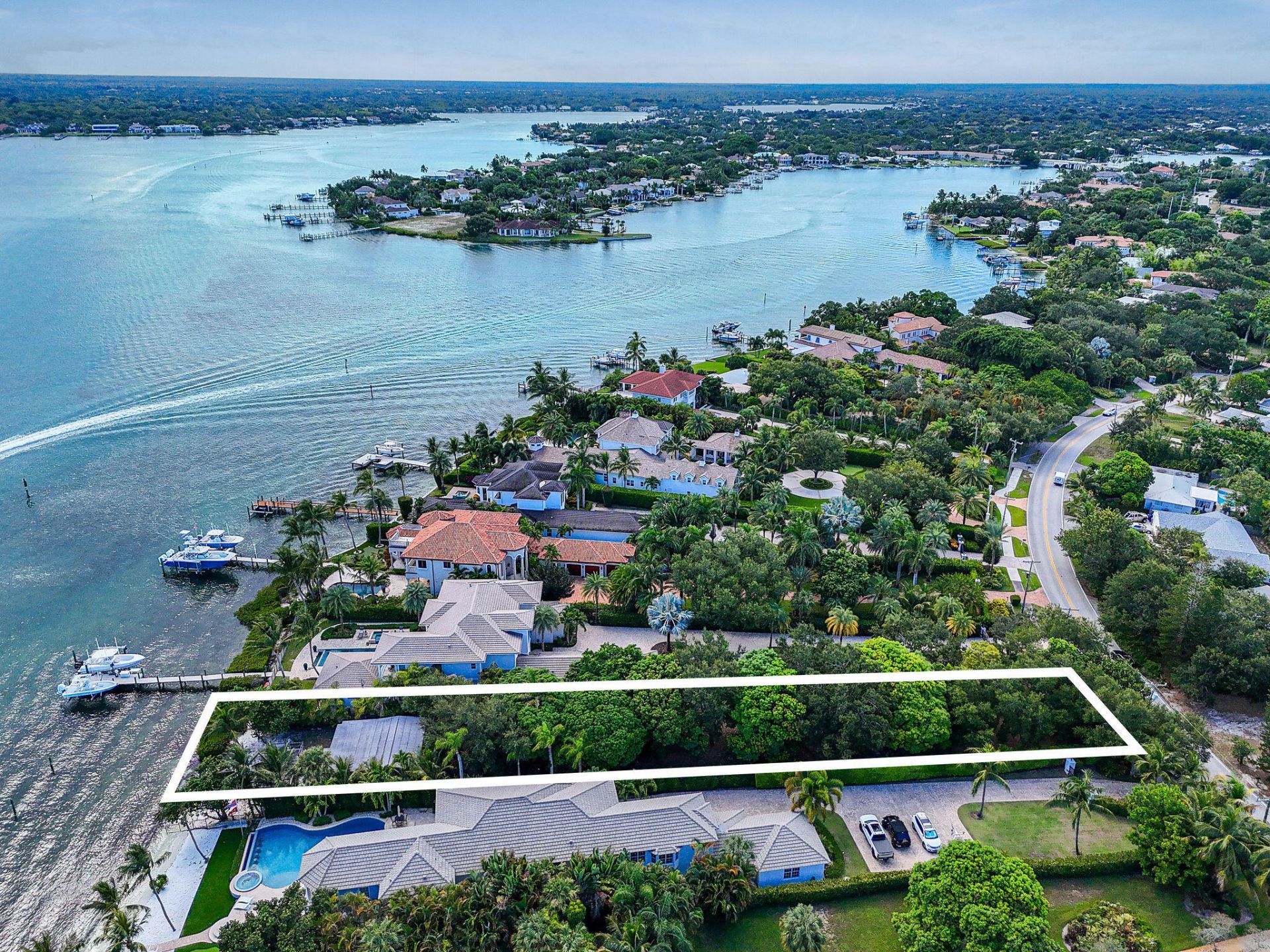 114 W Riverside Drive, Jupiter, FL 33469 Photo