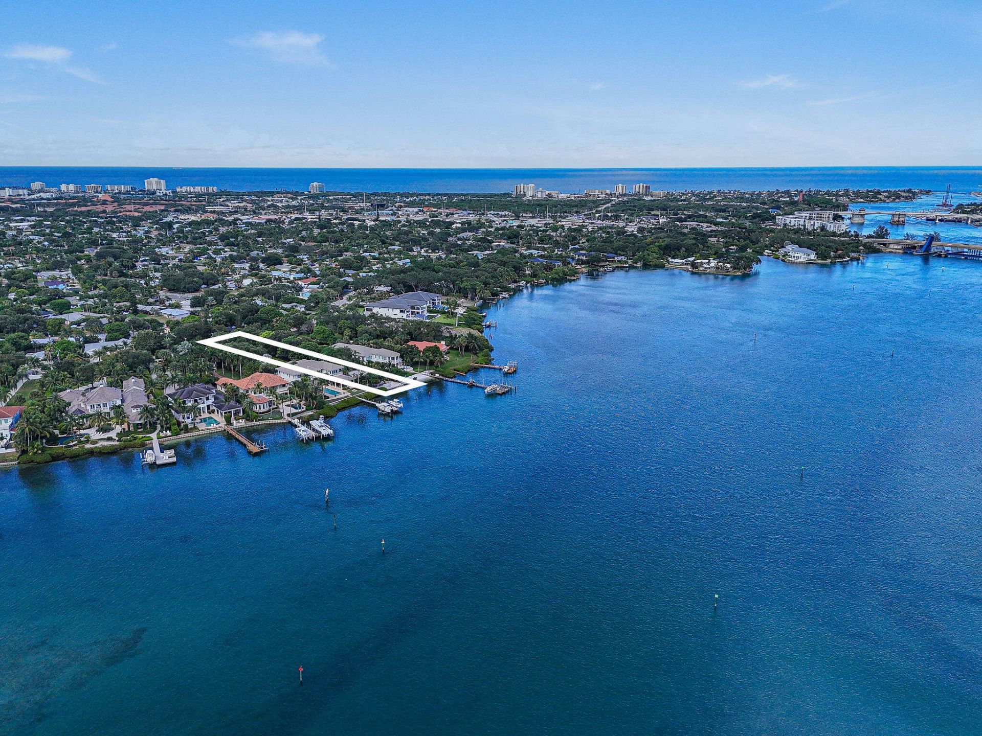 114 W Riverside Drive, Jupiter, FL 33469 Photo