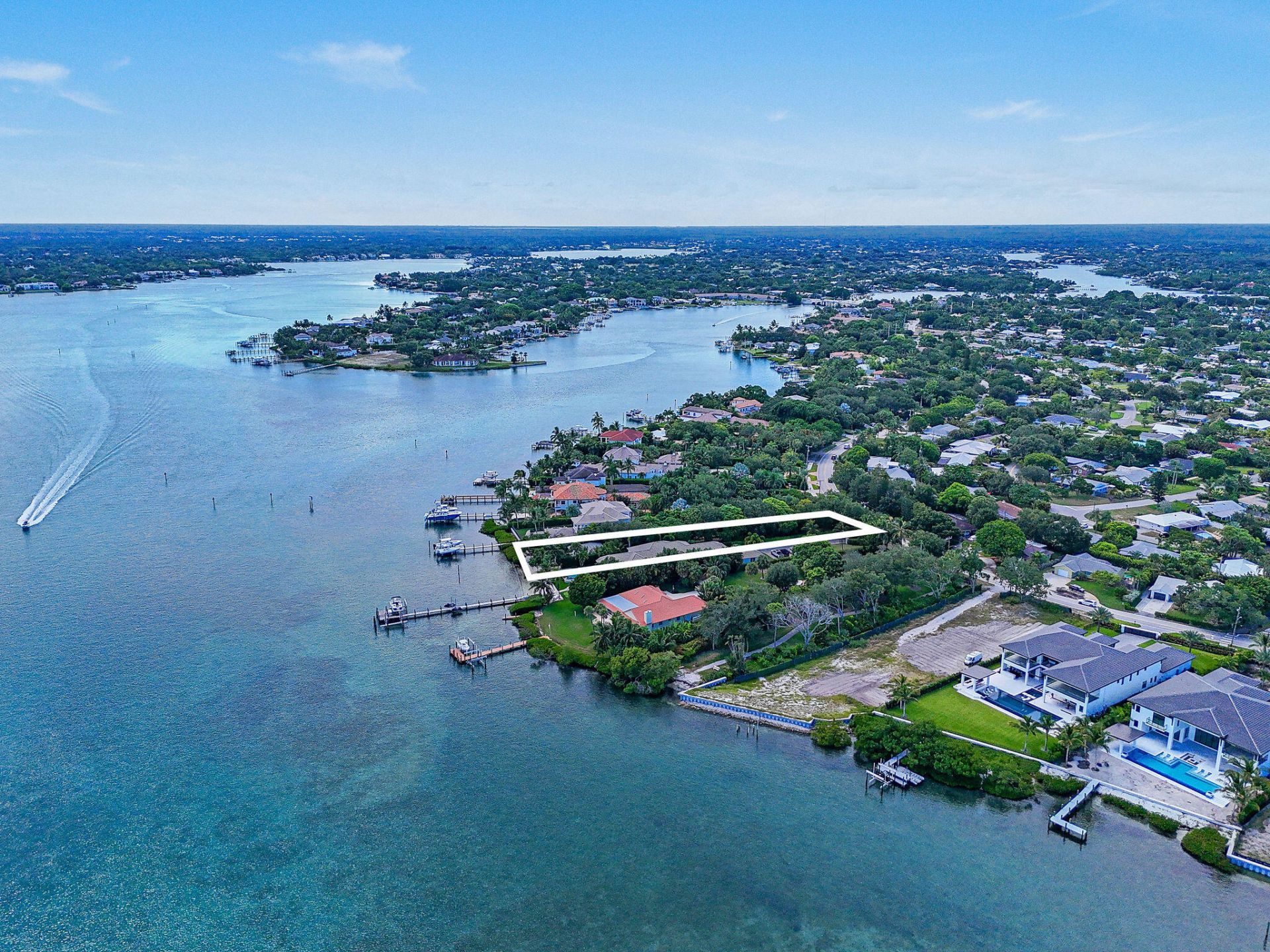 114 W Riverside Drive, Jupiter, FL 33469 Photo