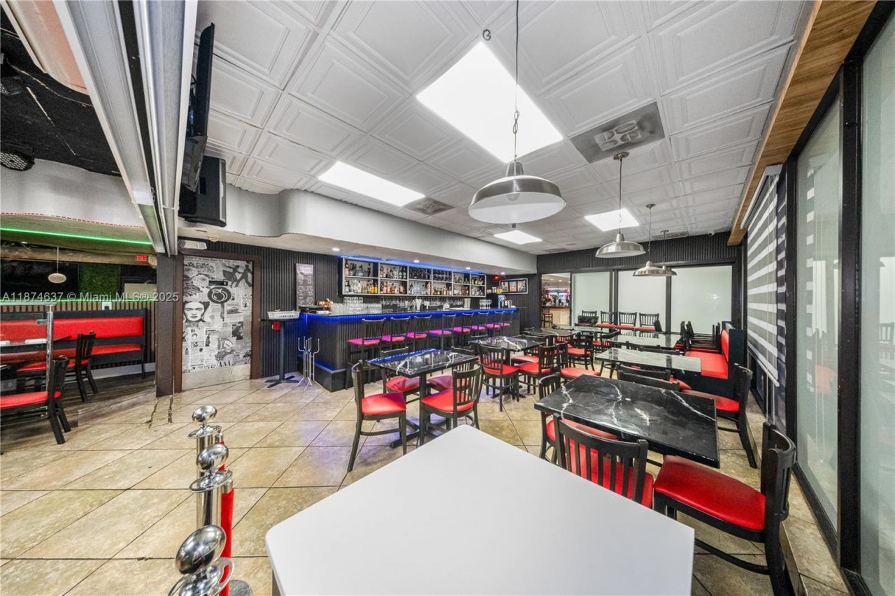 9606 SW 72nd St, Miami, FL 33173 Photo