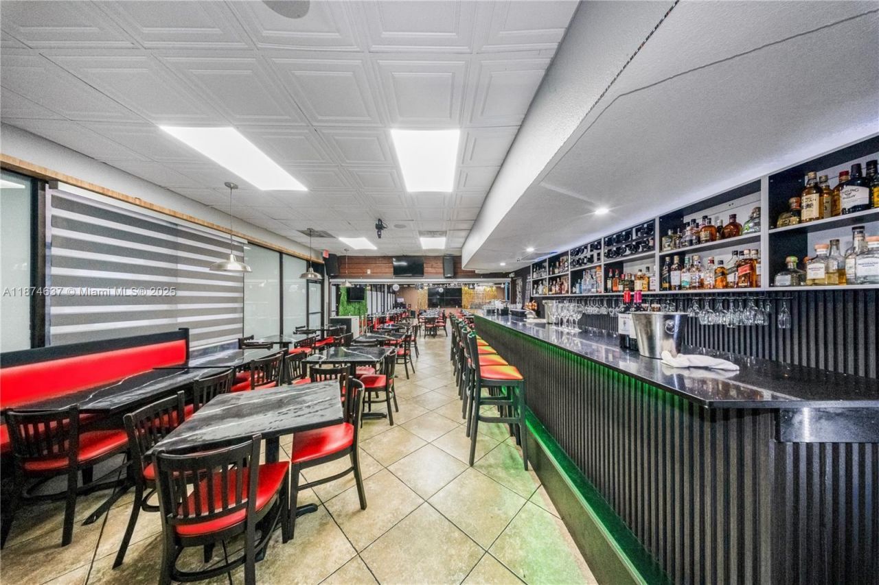 9606 SW 72nd St, Miami, FL 33173 Photo