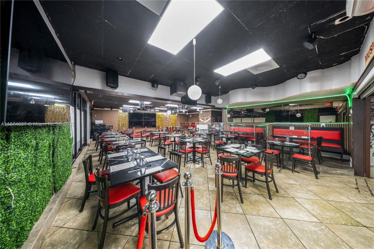 9606 SW 72nd St, Miami, FL 33173 Photo