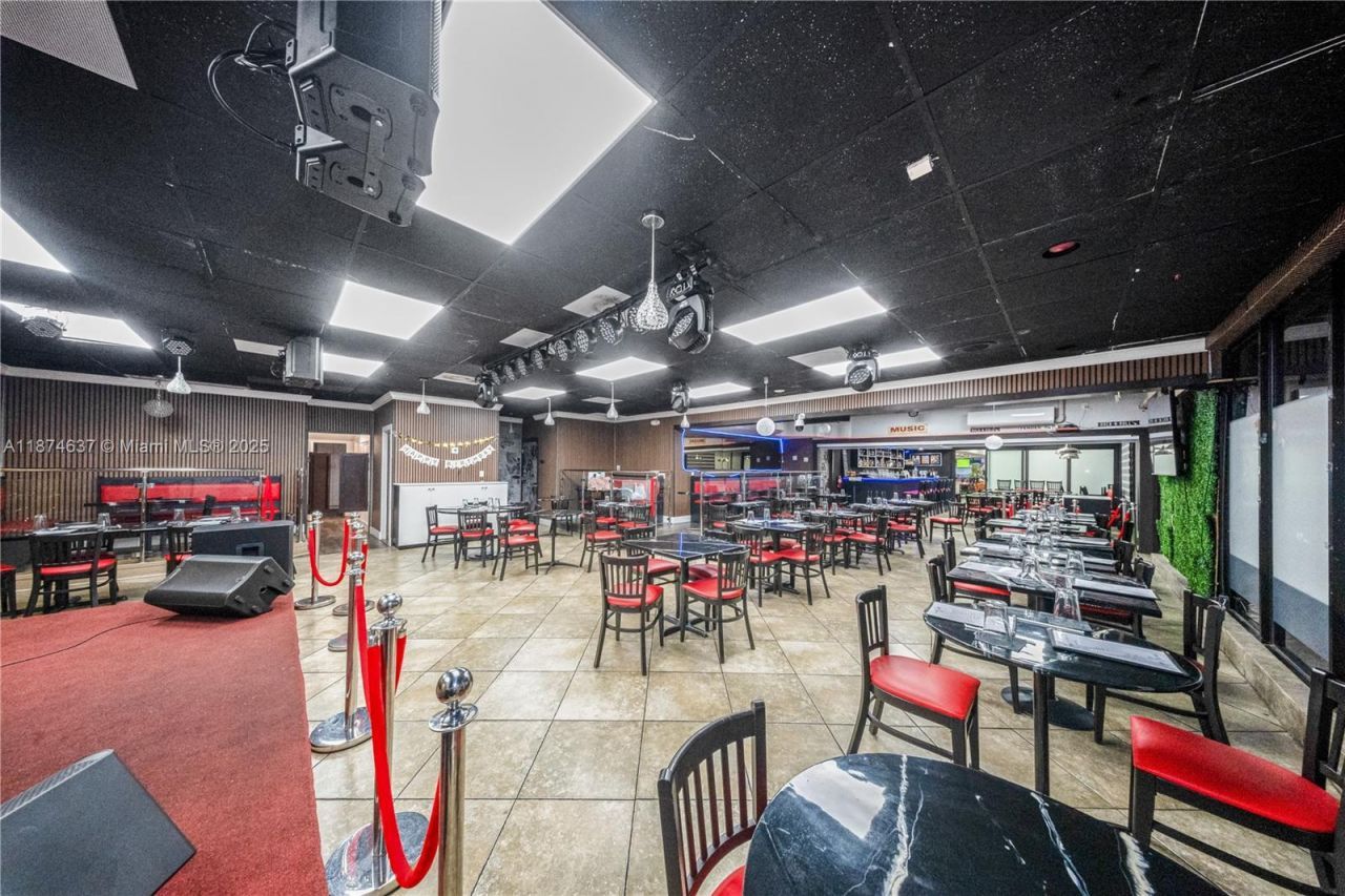 9606 SW 72nd St, Miami, FL 33173 Photo