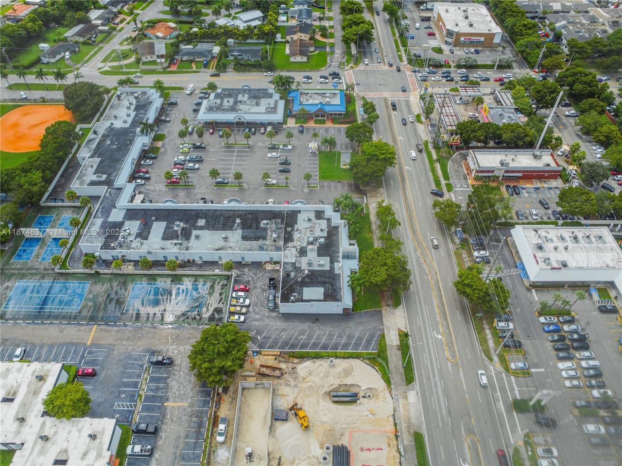 9606 SW 72nd St, Miami, FL 33173 Photo