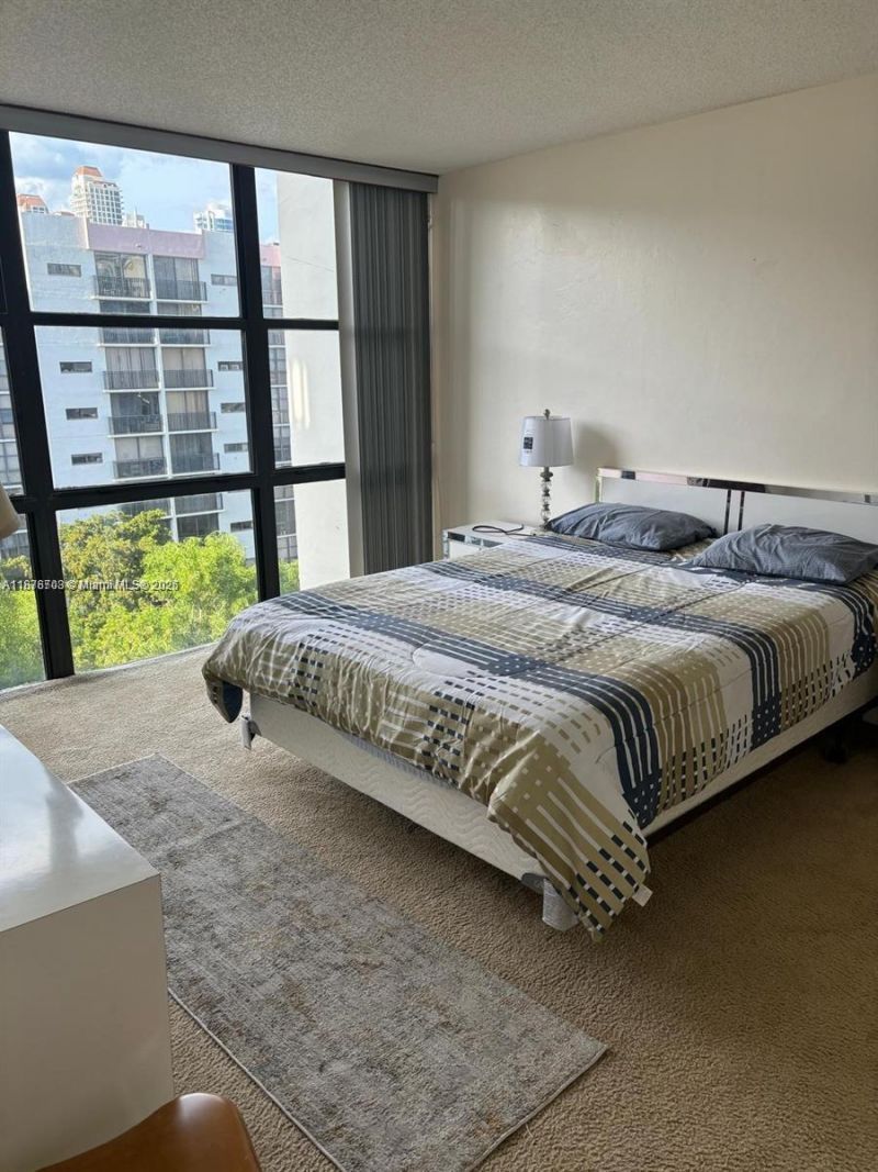 17011 N Bay Rd, Unit 805, Sunny Isles Beach, FL 33160 Photo