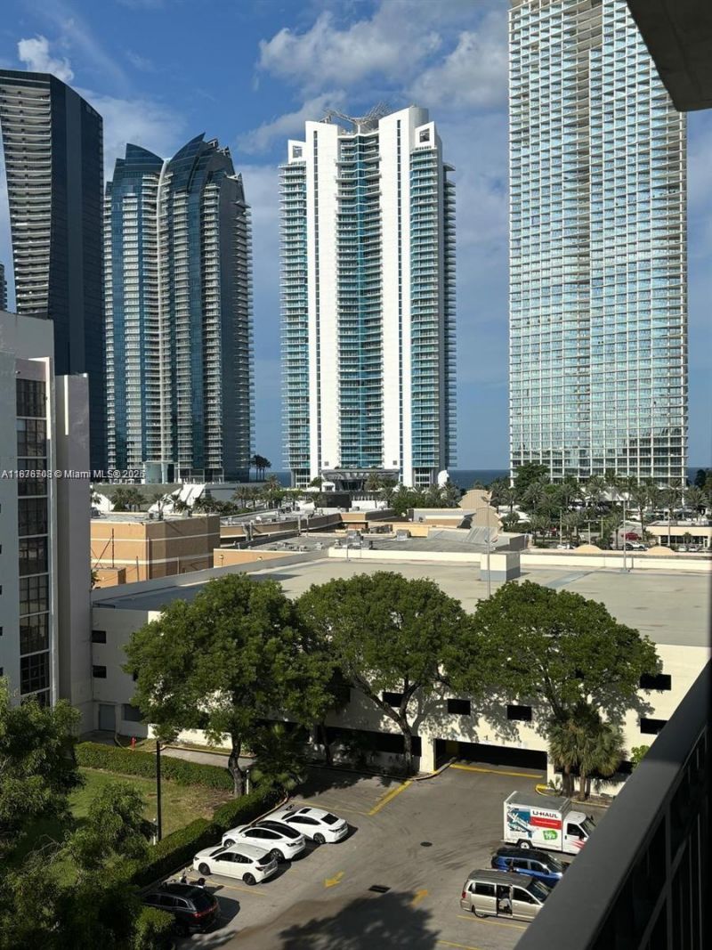 17011 N Bay Rd, Unit 805, Sunny Isles Beach, FL 33160 Photo