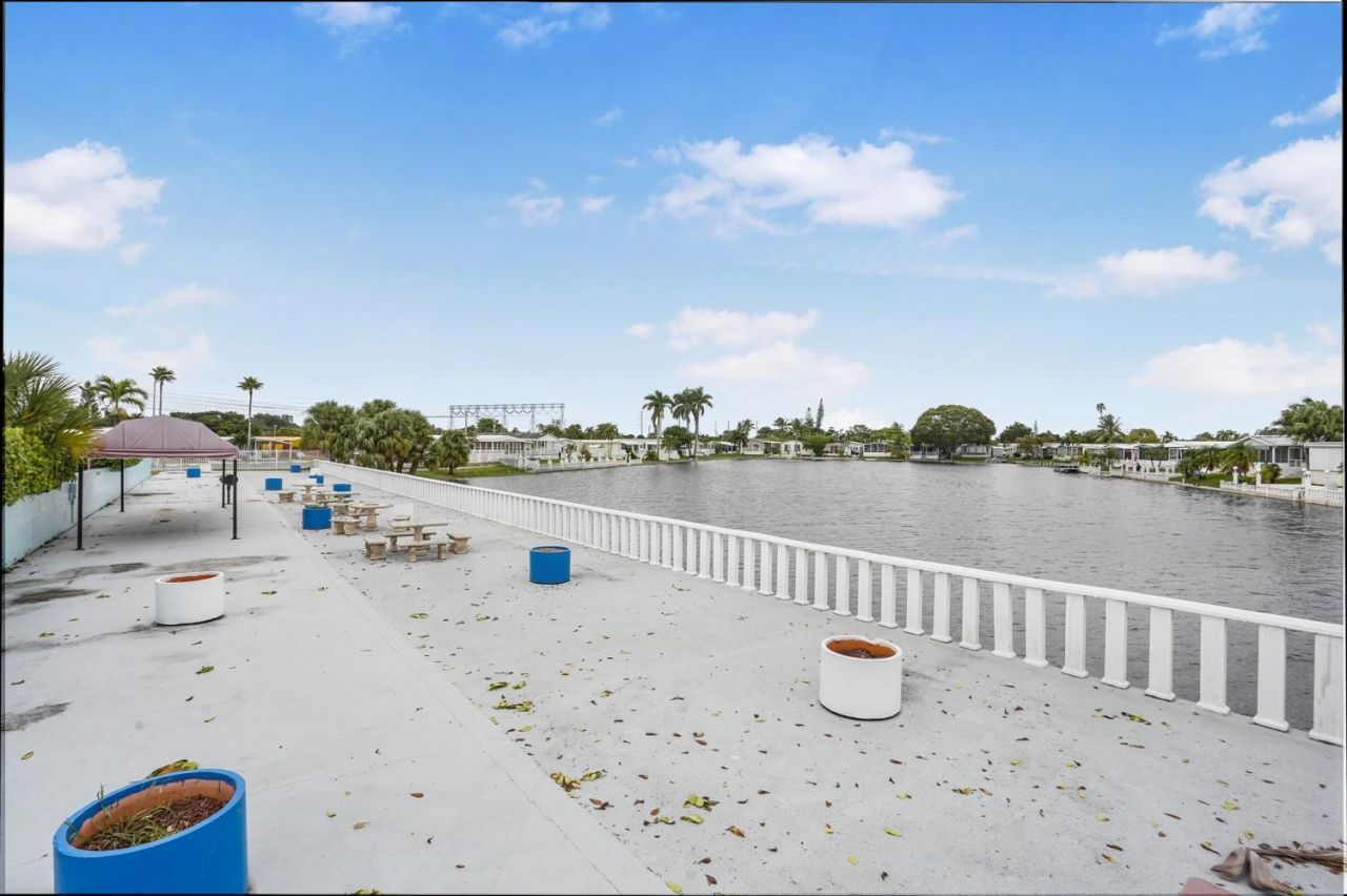 3055 Lakeshore Drive, Fort Lauderdale, FL 33312 Photo