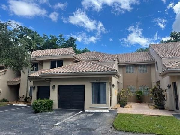 16360 Malibu Drive, Weston, FL 33326