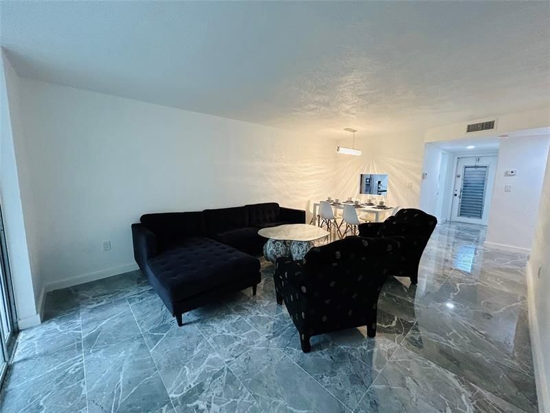 2871 E Sunrise Lakes Drive, Unit 101, Sunrise, FL 33322 Photo