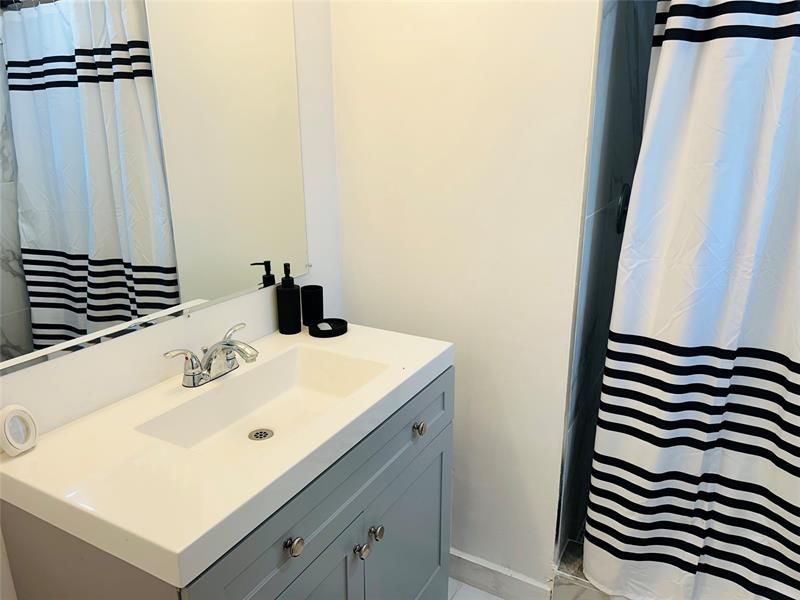 2871 E Sunrise Lakes Drive, Unit 101, Sunrise, FL 33322 Photo