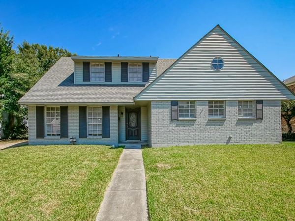 3858 S INWOOD Avenue, New Orleans, LA 70131