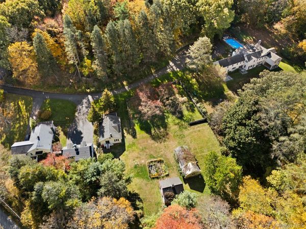 9 Oregon Road, Bedford Corners, NY 10549