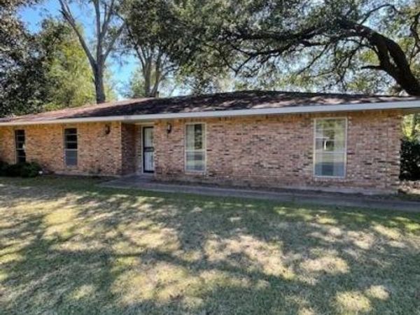 5621 CARL Street, Alexandria, LA 71301