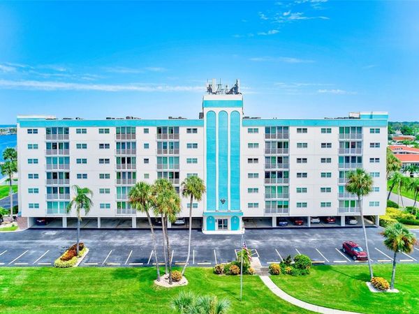 10216 REGAL DRIVE, Unit 705, LARGO, FL 33774