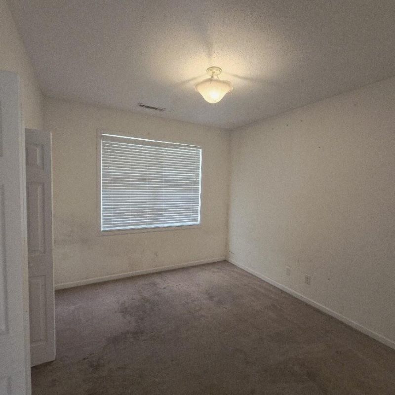 471 Lombardi Court Photo 6