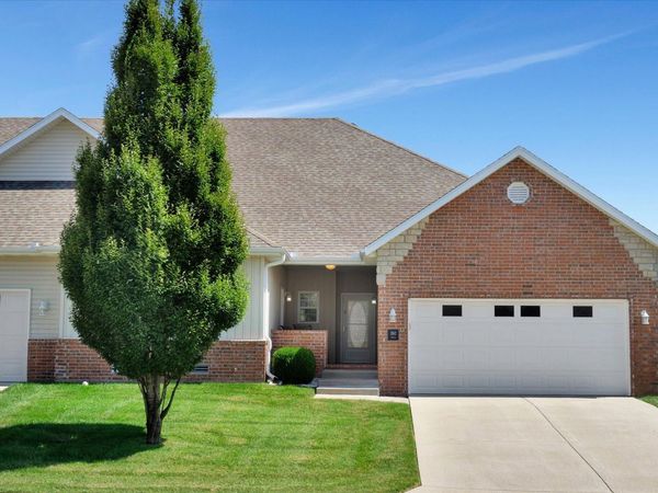 1362 N Sandy Creek Circle, Unit 4, Nixa, MO 65714