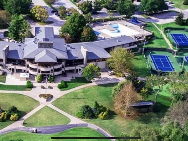 5577 Dunrobin Drive, Springfield, MO 65809