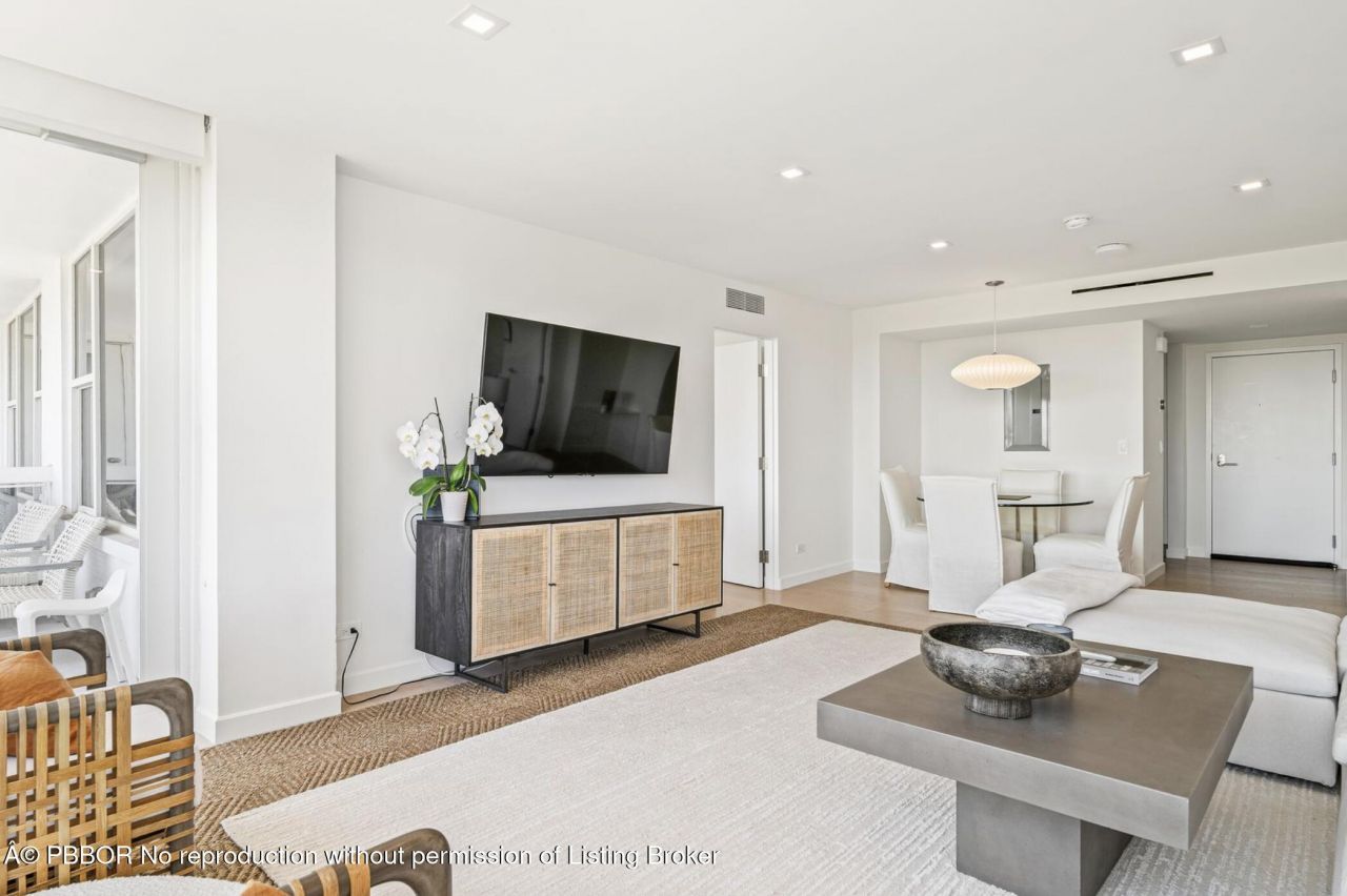 333 Sunset Avenue, Unit 308, Palm Beach, FL 33480 Photo