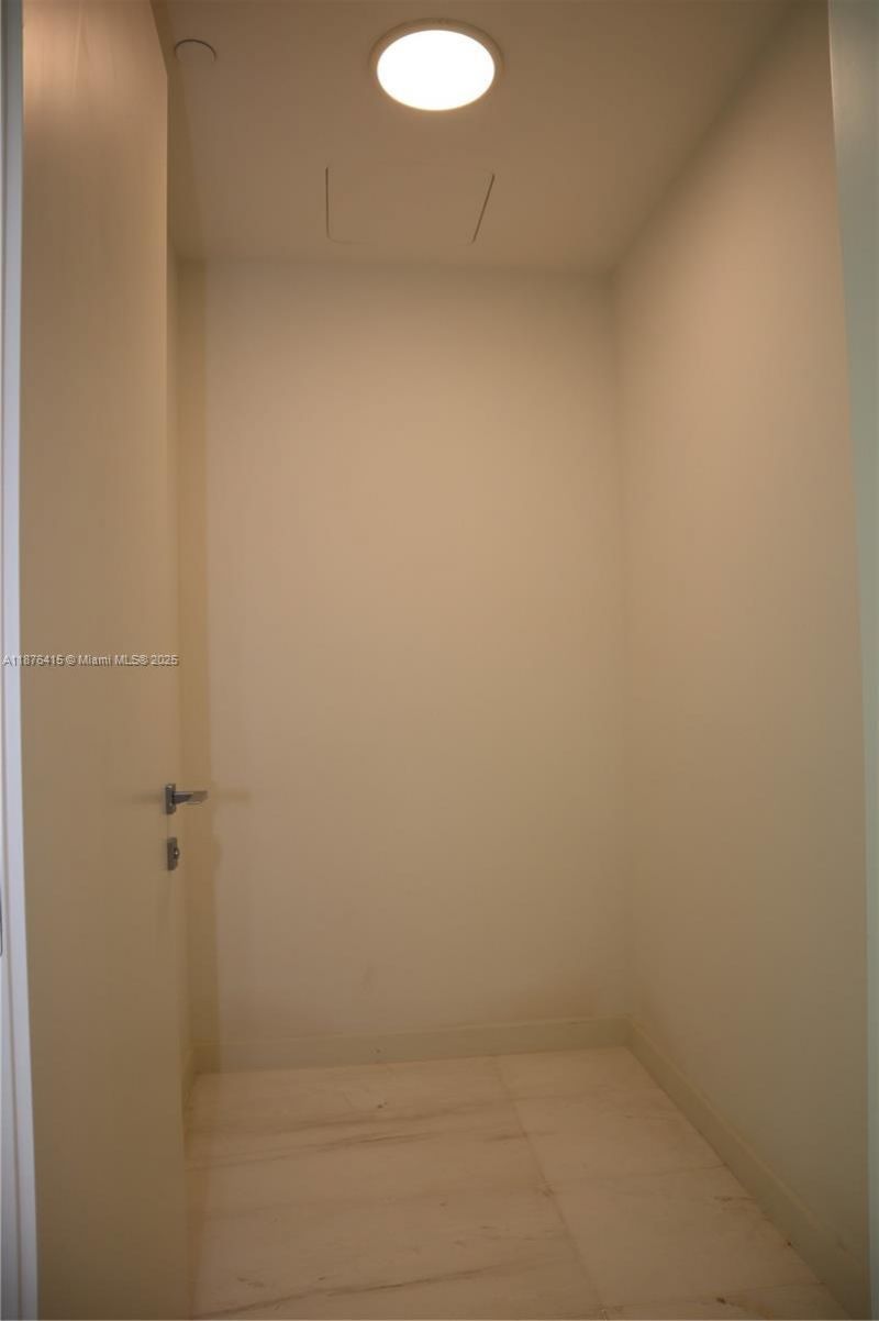 300 Biscayne Blvd Way, Unit 2308, Miami, FL 33131 Photo
