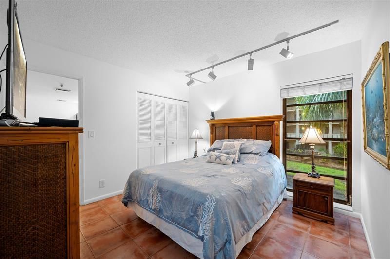 2206 S Cypress Bend Drive, Unit 208, Pompano Beach, FL 33069 Photo