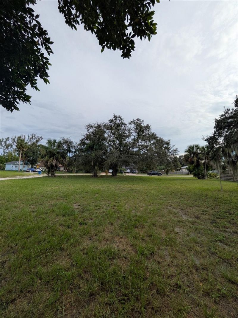 731 36th Avenue S, Saint Petersburg, FL 33705 Photo